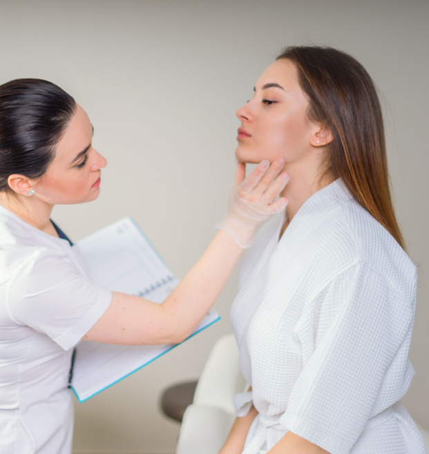 Woman getting a dermal fillers consultation at Mejor Vida